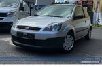 Ford Fiesta Ambiente 1.3*Radio/CD*AUX*Klima* 245.511 km 1.290 &euro; Berlin 13187