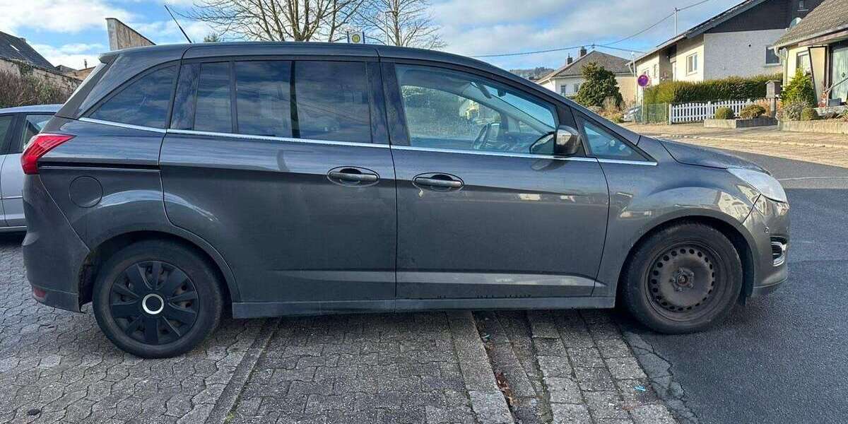 Ford C-Max 174.430 km 3.150 &euro; Bell 56745