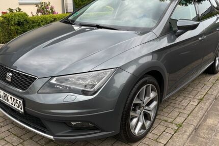 Seat Leon 123.185 km 14.290 € Kassel 34125