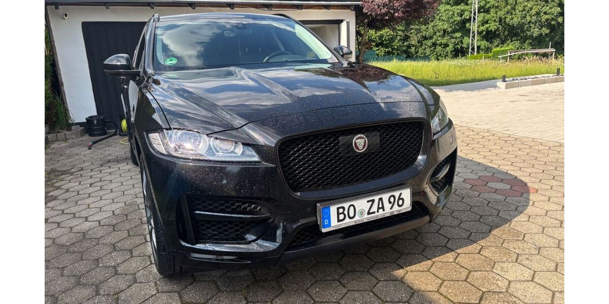 Jaguar F-Pace 99.000 km 19.900 &euro; Bochum 44867