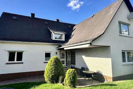 Haus Wilnsdorf - 8 Zimmer, 203 m&sup2;, 224.000&euro; | Angebot:27683014
