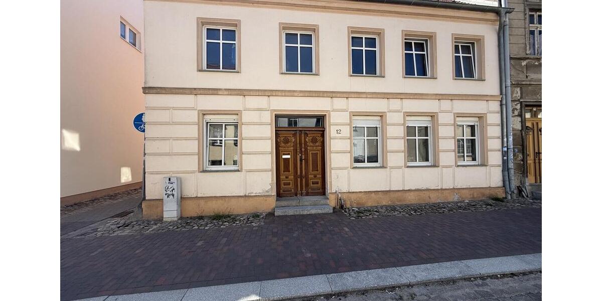 Dachgeschoßwohnung Altentreptow - 2 Zimmer, 90 m&sup2;, 820&euro; | Angebot:26365413
