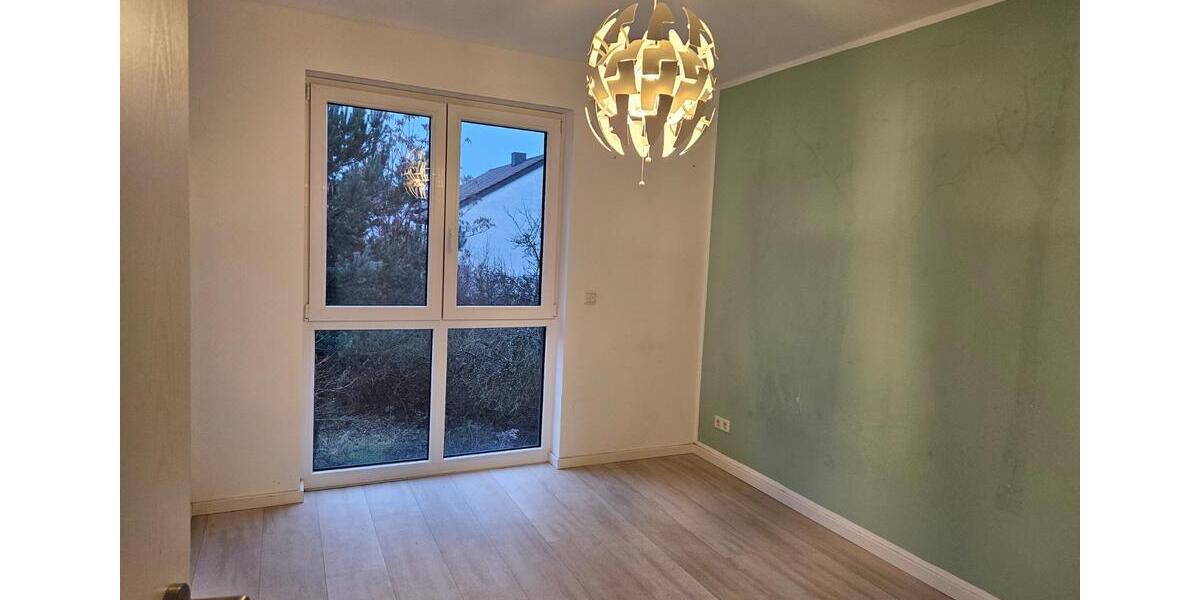 Einfamilienhaus Rüsselsheim am Main - 5 Zimmer, 156 m&sup2;, 2.300&euro; | Angebot:24717817