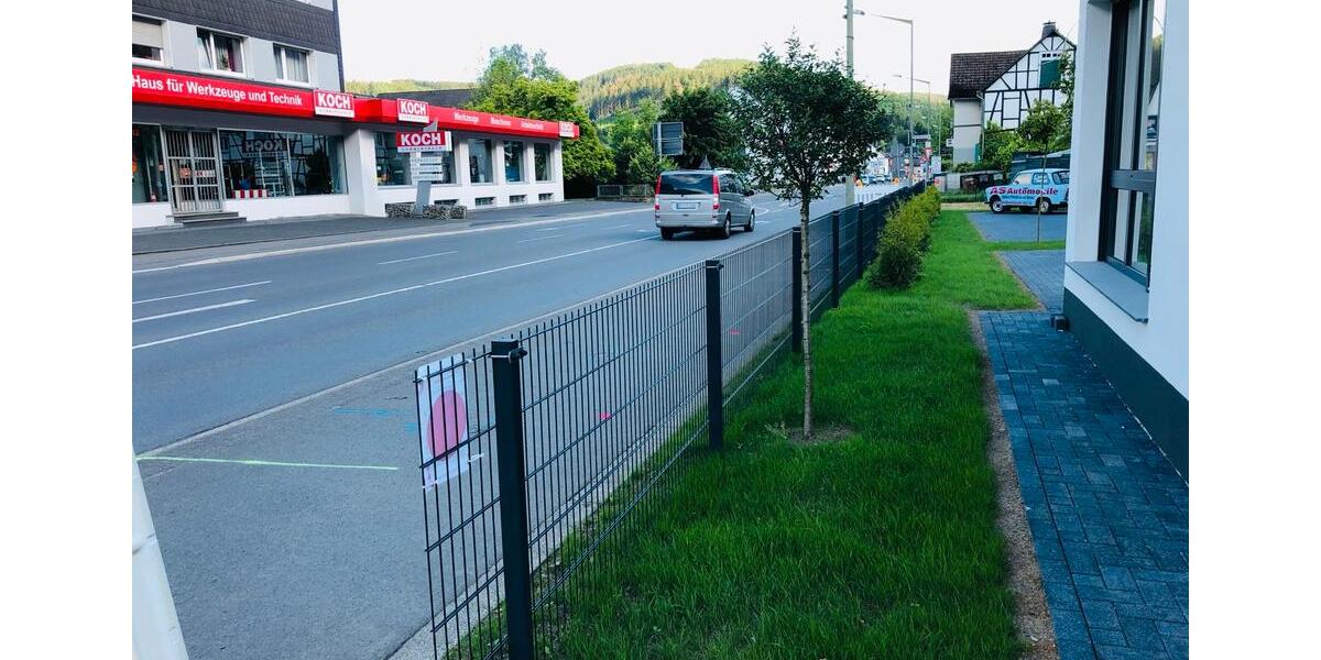 Gewerbeobjekt Gummersbach Berstig Süd - 2.200&euro; | Angebot:24613004