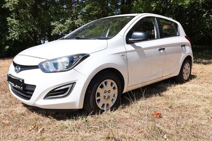 Hyundai i20 106.000 km 4.490 &euro; Sachsenheim 74343