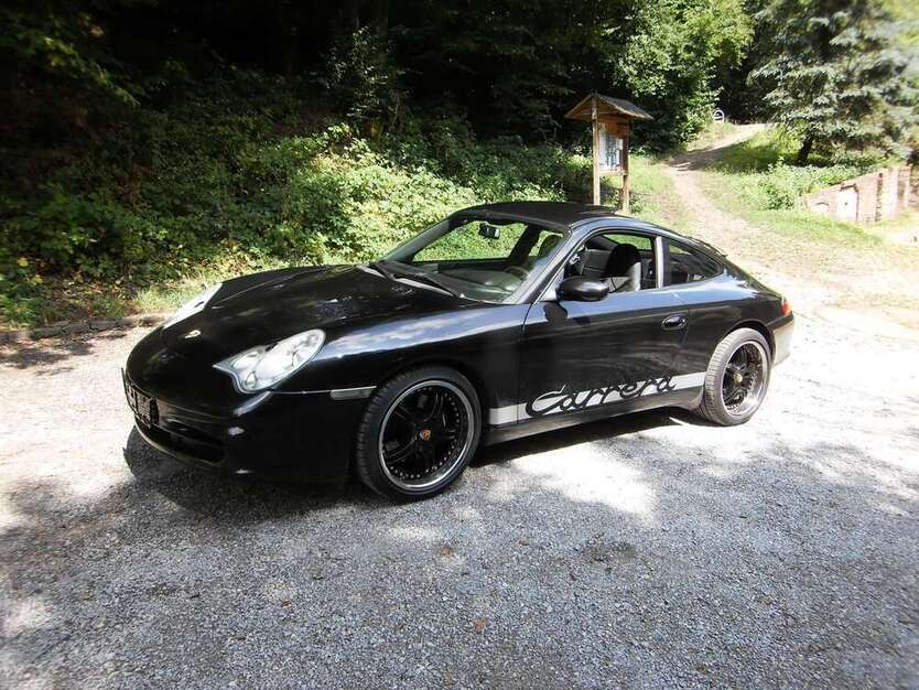 996