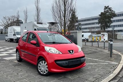 Peugeot 107 185.000 km 1.989 &euro; Nürnberg 90431