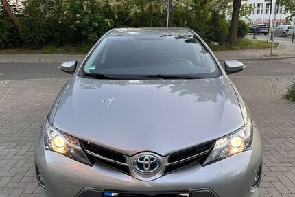 Toyota Auris 94.000 km 13.700 &euro; Berlin 10969