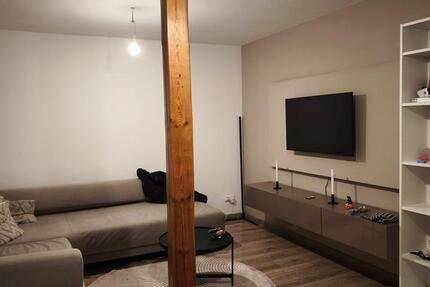 Helle Maisonettenwohnung mit 5 Zimmern, Gartenanteil und Stellp 5 zimmer