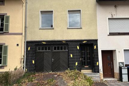 Haus Rehlingen-Siersburg Siersburg - 5 Zimmer, 200 m&sup2;, 89.000&euro; | Angebot:27010133
