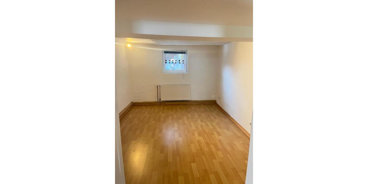 Bauernhaus, Landhaus Schenklengsfeld - 6 Zimmer, 156 m&sup2;, 120.000&euro; | Angebot:26857849