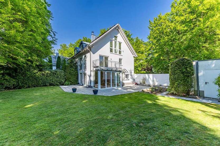 Haus zum Kaufen in München 2.550.000 € 197 m²
