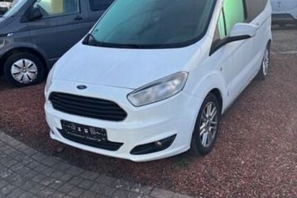 Ford Tourneo Courier 101.417 km 7.490 &euro; Legden 48739