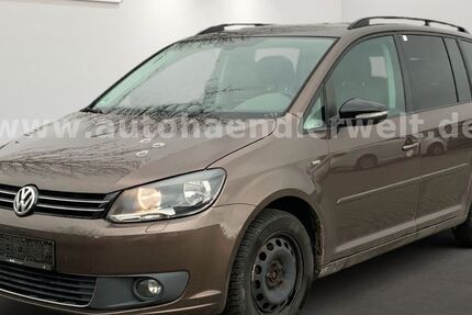 VW Touran 149.743 km 4.199 &euro; Brehna 06796