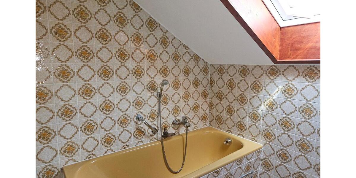 Doppelhaushälfte Lam - 9 Zimmer, 230 m&sup2;, 1.800&euro; | Angebot:26519944