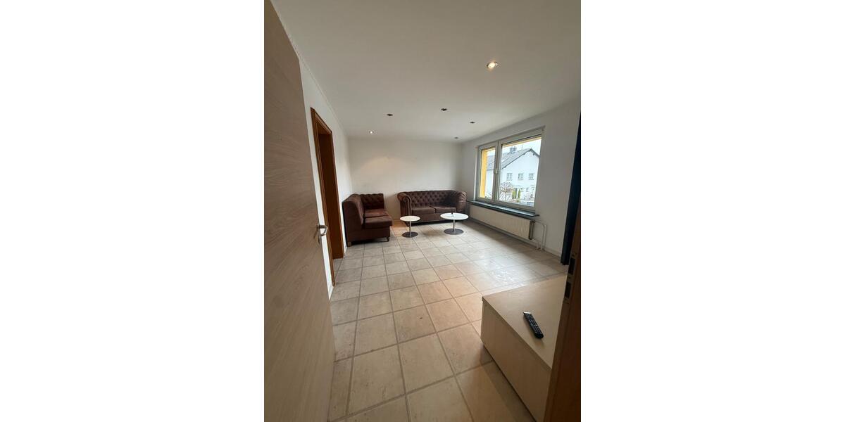 Mehrfamilienhaus, Wohnhaus Obertshausen - 6 Zimmer, 160 m&sup2;, 2.250&euro; | Angebot:26016675