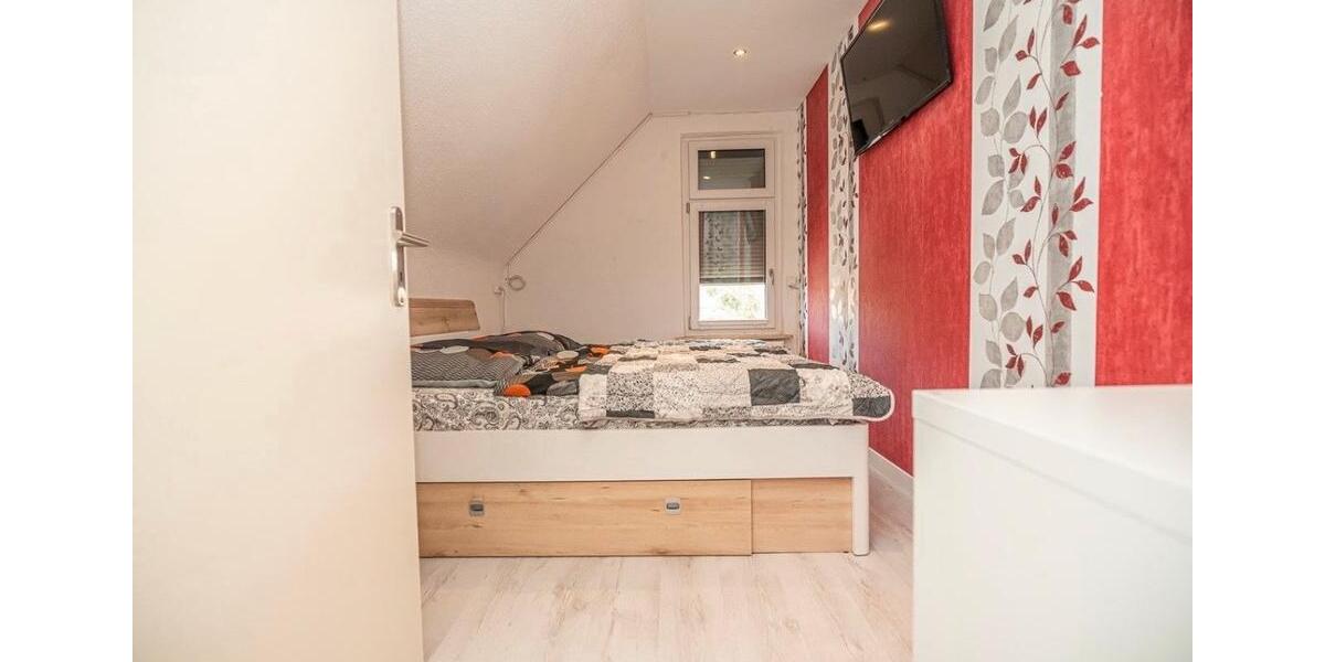 Einfamilienhaus Varel - 6 Zimmer, 134 m&sup2;, 1.250&euro; | Angebot:25422908