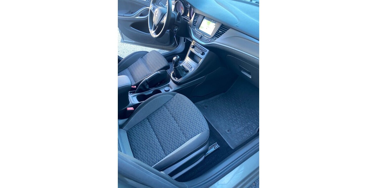 Opel Astra K Sports1.5CDTI.NAVI.VOLL-LED.PDC.11/20 108.000 km 7.500 &euro; Hilden 40721