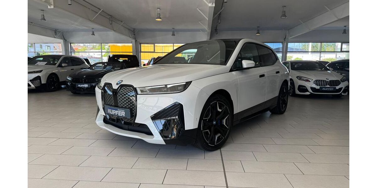 BMW iX 19.320 km 63.900 &euro; Vaihingen / Enz 71665