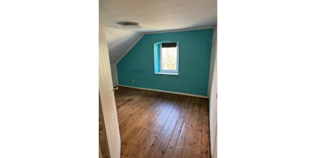 Doppelhaushälfte Nonnweiler - 8 Zimmer, 130 m&sup2;, 80.000&euro; | Angebot:26272171