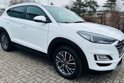 Hyundai TUCSON 153.500 km 13.400 &euro; Hamburg 21079
