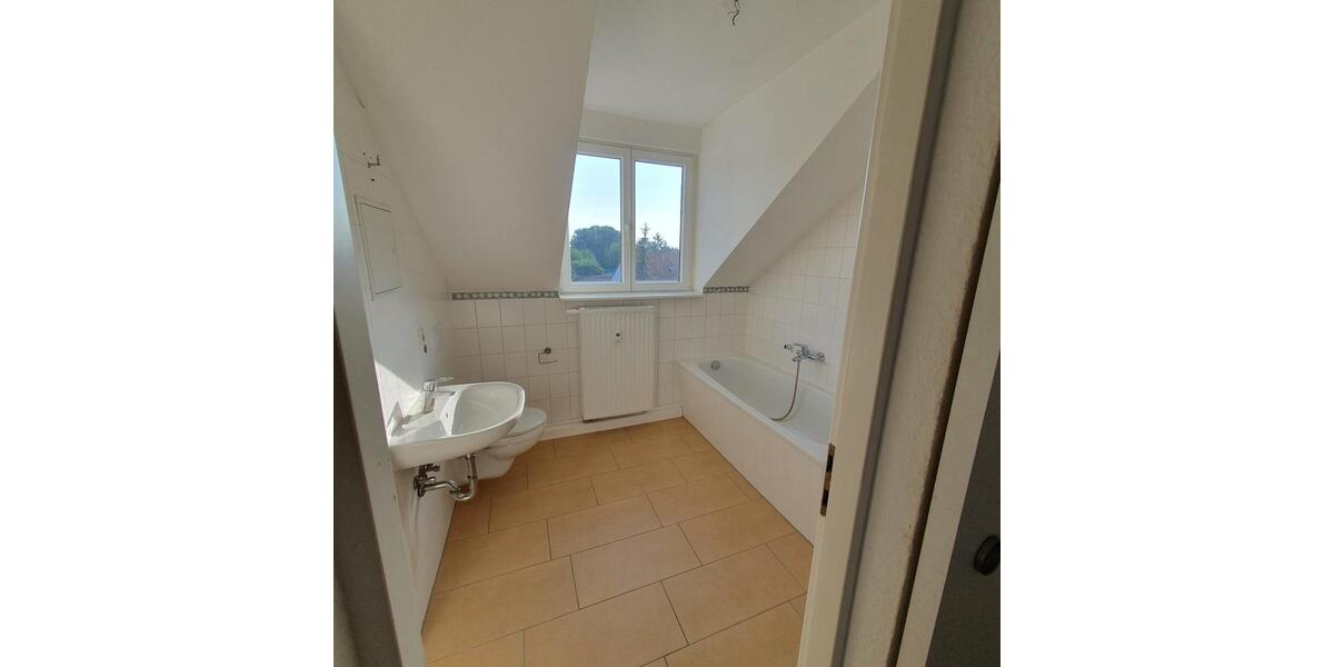 Dachgeschoßwohnung Seehausen (Altmark) - 3 Zimmer, 69 m&sup2;, 400&euro; | Angebot:24795076