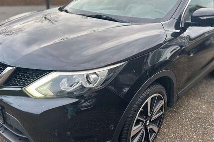 Nissan Qashqai 240.227 km 8.399 € Friedberg 61169