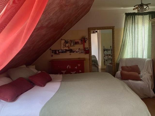 Doppelhaushälfte Bodenheim - 10 Zimmer, 200 m&sup2;, 748.000&euro; | Angebot:26445140