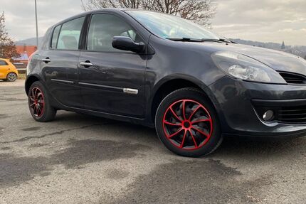 Renault Clio 164.772 km 2.200 &euro; Oberthal 66649