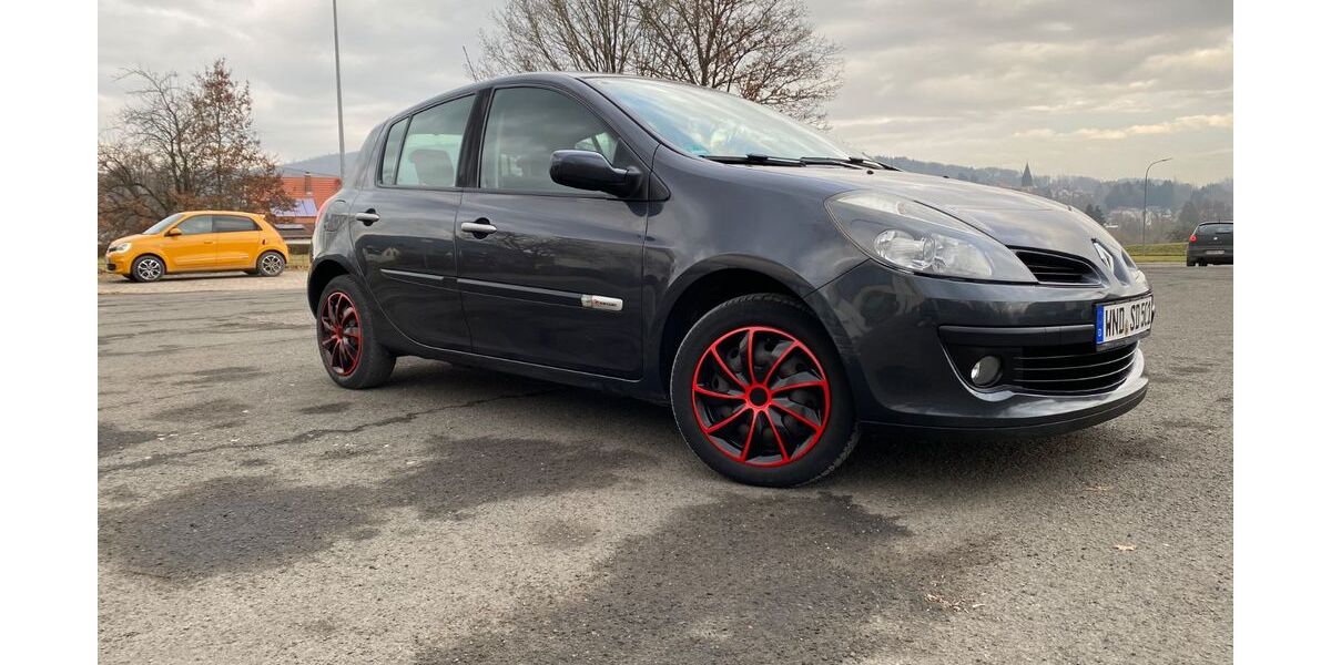 Renault Clio 164.772 km 2.200 &euro; Oberthal 66649