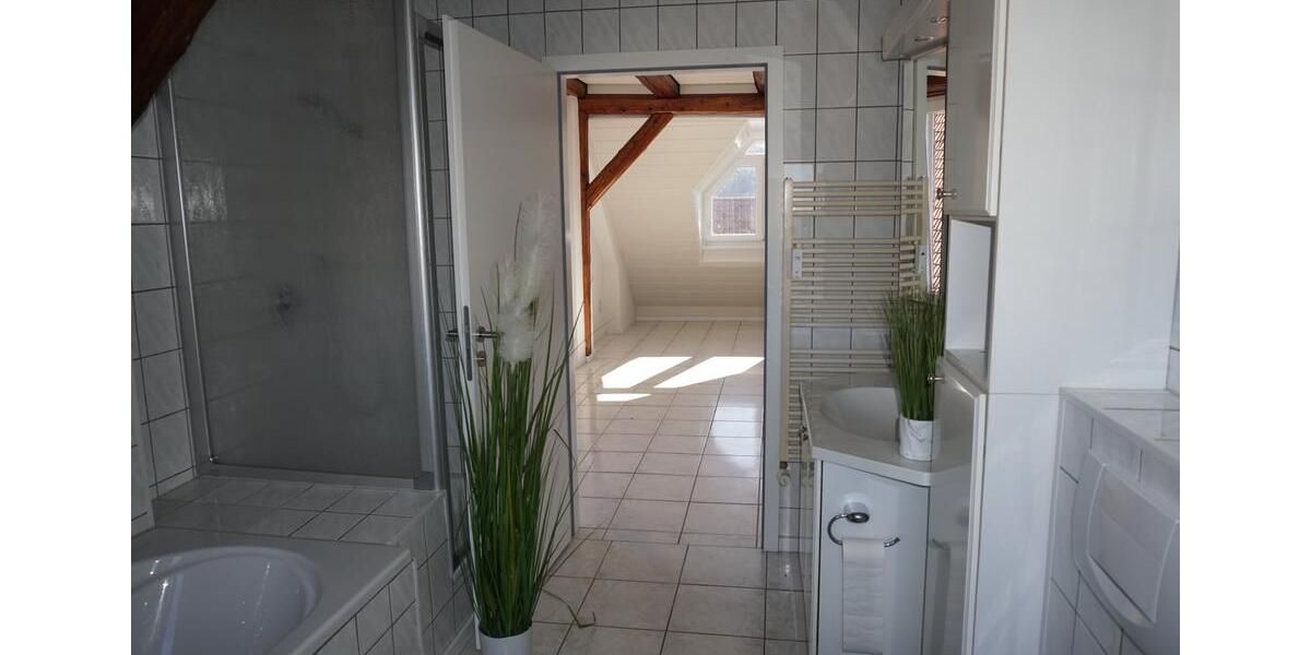 ****schöne helle sonnige große 5 Zimmerwohnung auf 2 Ebenen im OG 5 zimmer