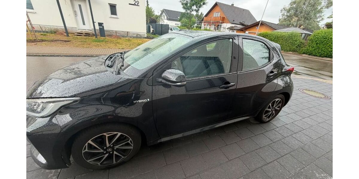 Toyota Yaris 160.000 km 11.000 &euro; Eschborn 65670