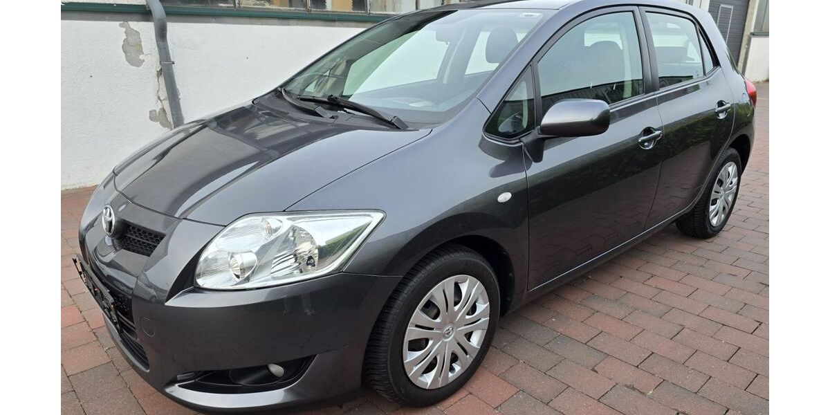 Toyota Auris 114.300 km 5.499 &euro; Stuhr 28816