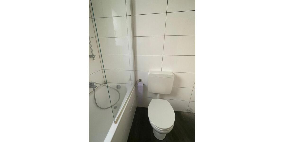 Erdgeschoßwohnung Krefeld - 3 Zimmer, 75 m&sup2;, 850&euro; | Angebot:25416444