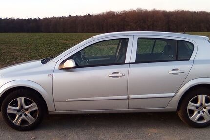 Opel Astra 118.000 km 3.330 &euro; Haunetal 36166