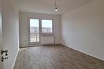 Frisch renoviert 4 Zimmer mit Wannenbad und Balkon 2 NKM geschenkt*! 4 zimmer