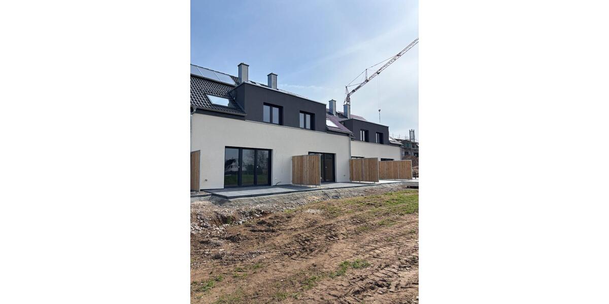 Sparen Sie bis zu 30% Energiekosten Neubau RH Whg. in Crimmitschau, Bebelstraße inkl. Kaminofen 4 zimmer