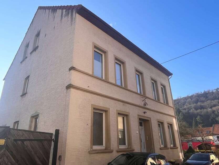 Haus zum Kaufen in Monzingen 298.000 € 180 m²