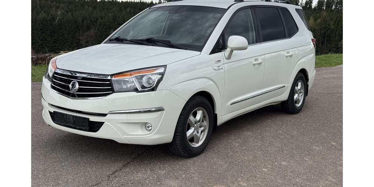 SsangYong Rodius 97.000 km 14.990 &euro; Pfalzgrafenweiler 72285