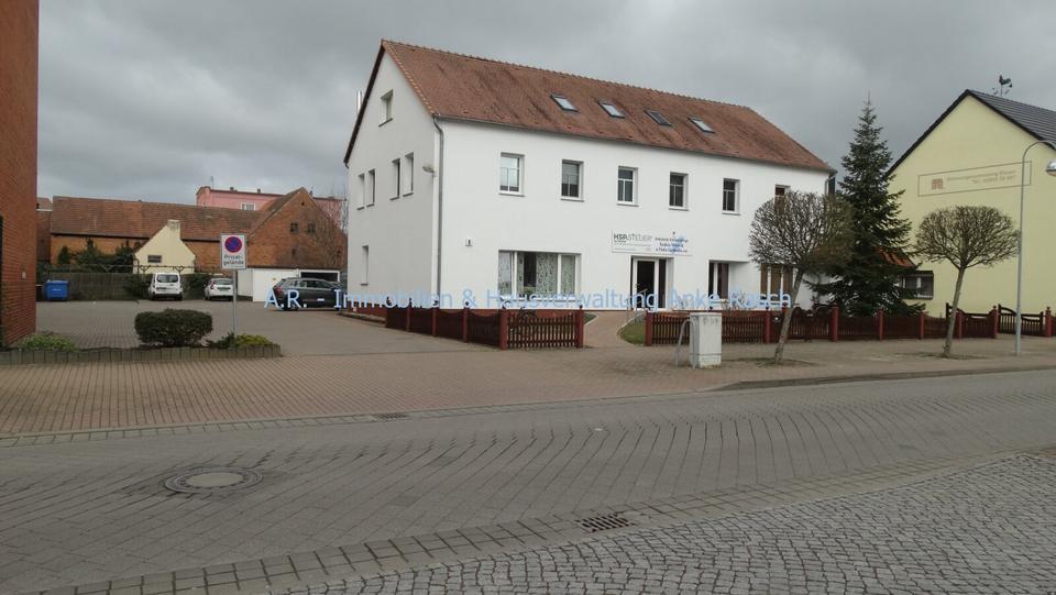 Etagenwohnung Tangerhütte - 3 Zimmer, 80 m&sup2;, 600&euro; | Angebot:23471110