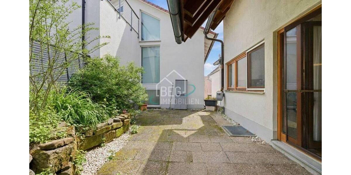 Mehrfamilienhaus, Wohnhaus Stuttgart / Sillenbuch Sillenbuch - 6 Zimmer, 161 m&sup2;, 689.000&euro; | Angebot:26833944