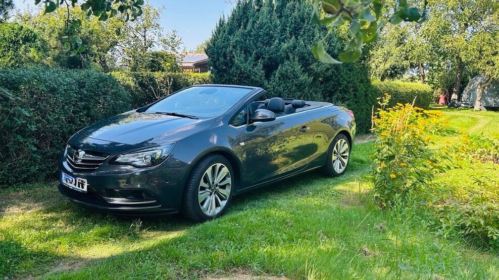 Opel Cascada 130.000 km 8.900 € Potsdam 14480