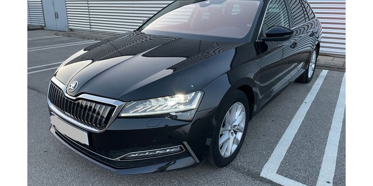 Skoda Superb 54.000 km 23.990 &euro; Königsbrunn 86343