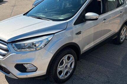 Ford Kuga 196.902 km 5.990 &euro; Bellenberg 89287