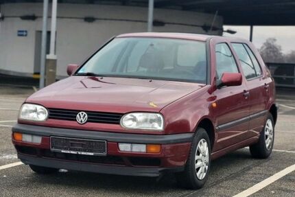 VW Golf 150.000 km 1.999 &euro; Ehringshausen 35630