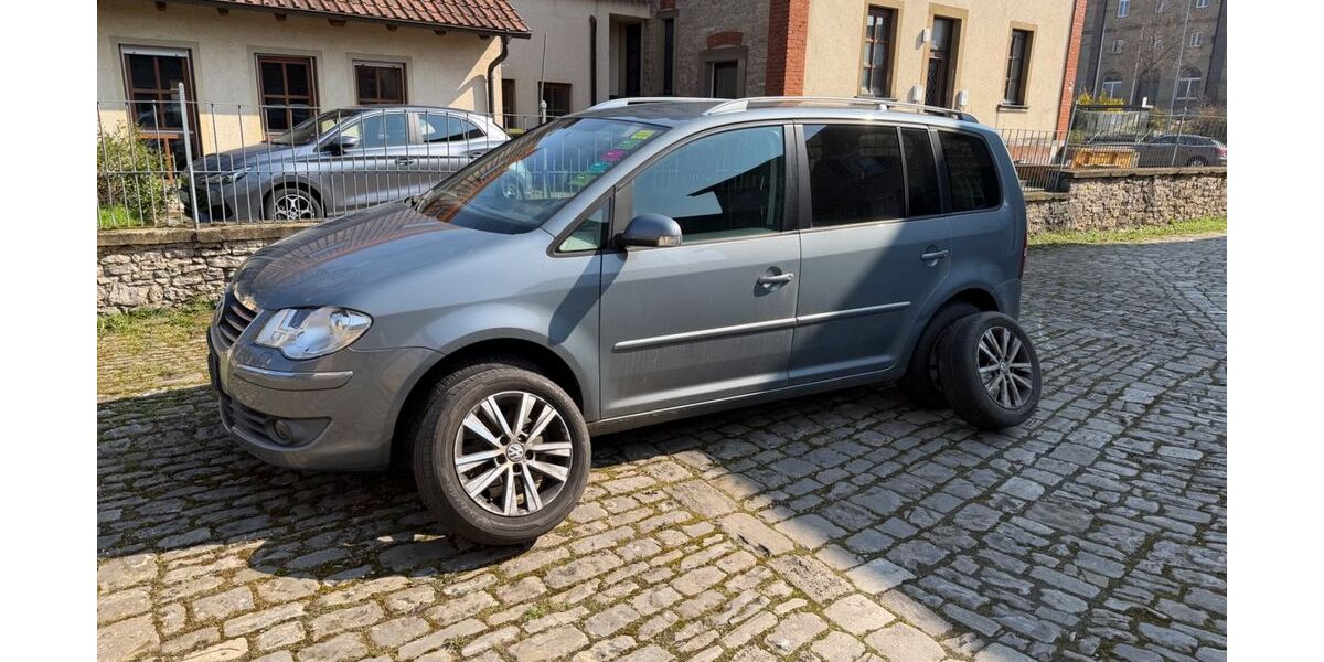 VW Touran 345.000 km 2.850 &euro; Würzburg 97070