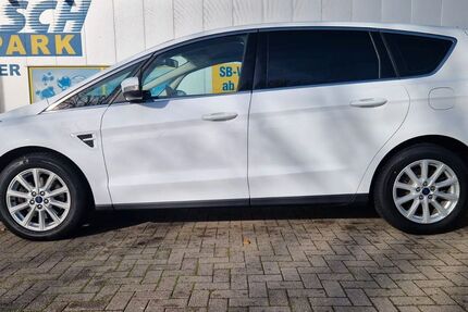 Ford S-Max 77.000 km 16.000 &euro; Krefeld 47803