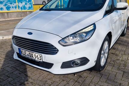 Ford S-Max 77.000 km 16.500 &euro; Krefeld 47803
