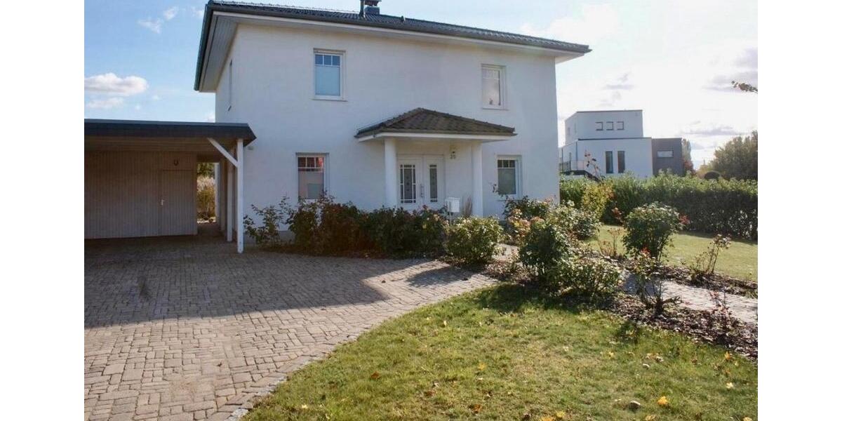 Einfamilienhaus Rastow - 6 Zimmer, 180 m&sup2;, 2.000&euro; | Angebot:25641665