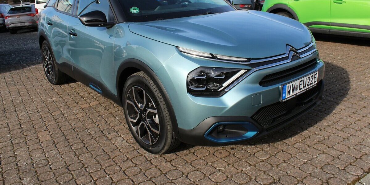 Citroen C4 e-Feel 136/Kamera/LED/Wi-Paket/LHZ 13.985 km 20.000 € Höchstenbach 57629